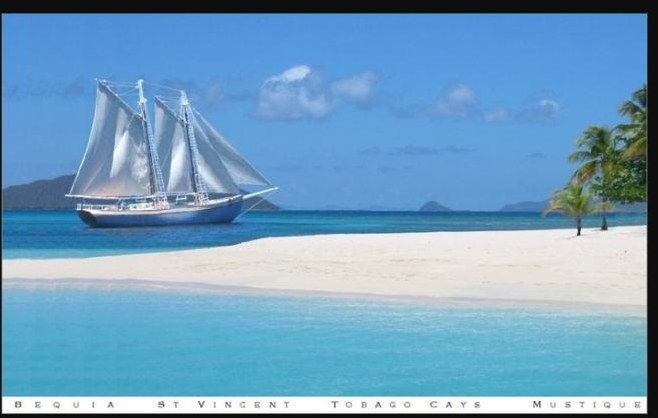 The Friendship Rose au mouillage dans les Tobago Cays