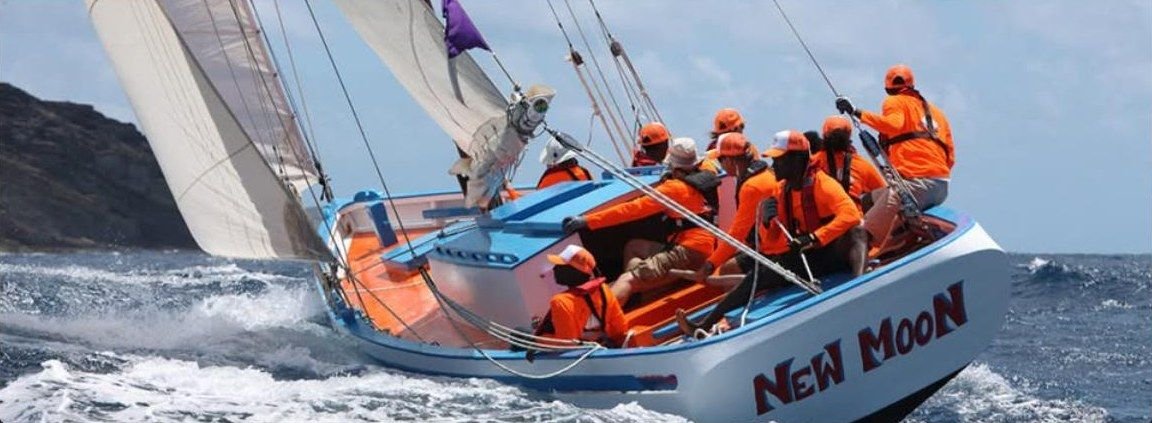New Moon et son équipage de jeunes Antiguais en régate