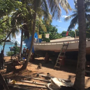 Le bateau bien avancé